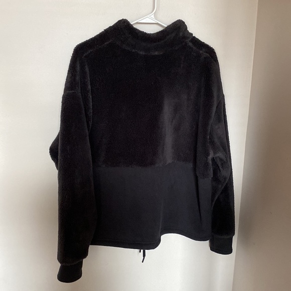 Ladies pullover - Picture 2 of 2